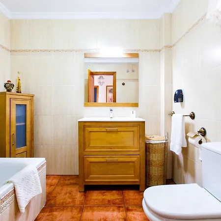 Palomas Nyaraló Nerja